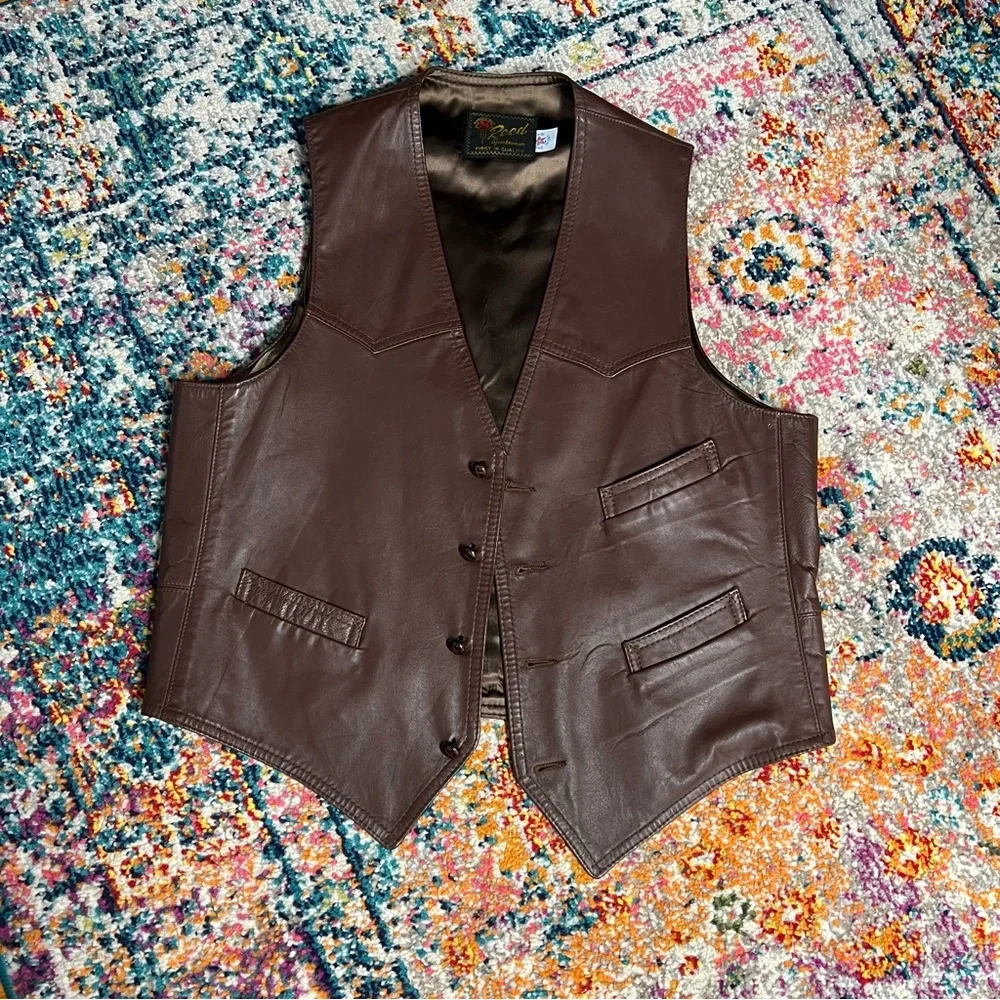 Reed Sportswear stylish versatile